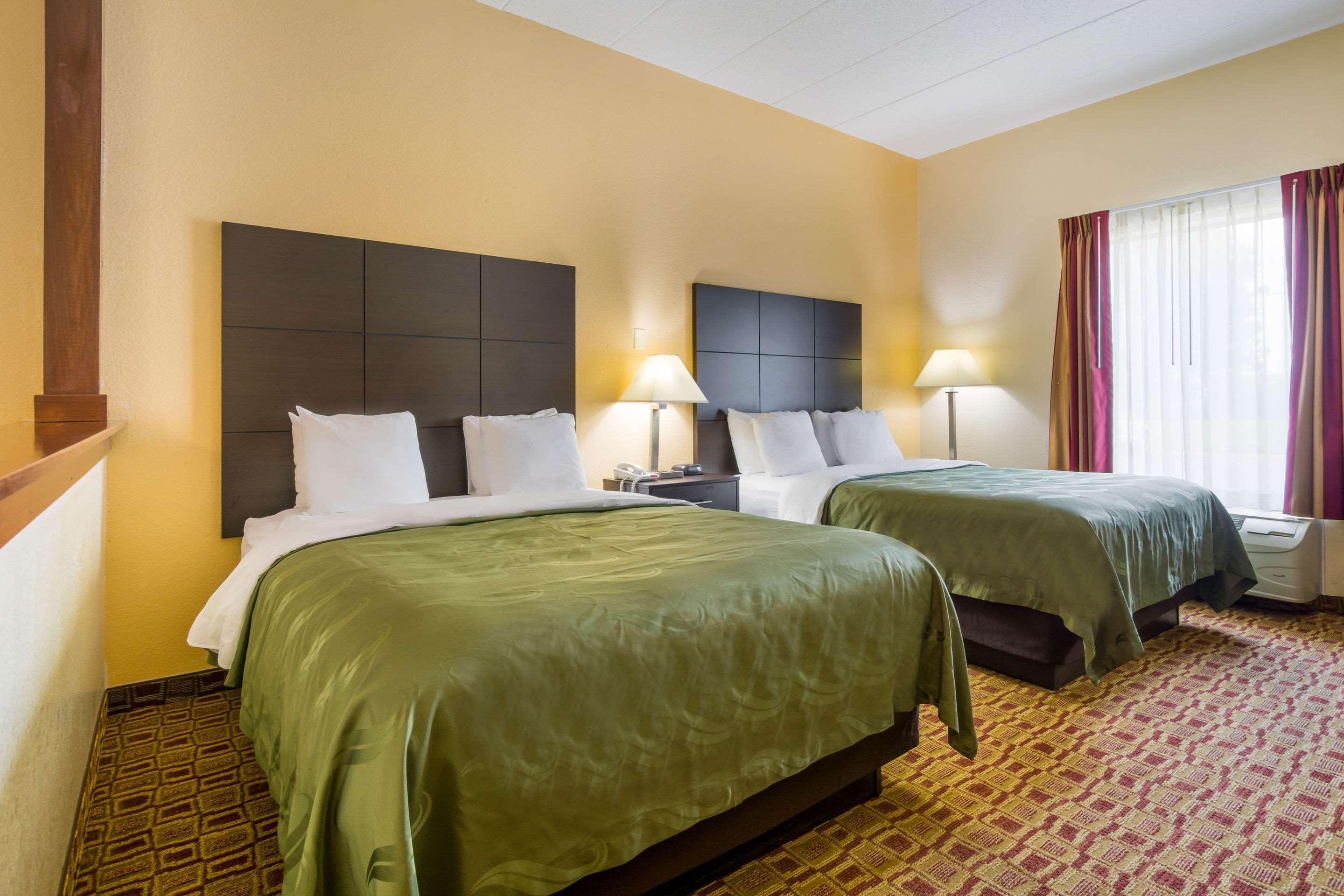Quality Inn & Suites Sellersburg Exteriér fotografie